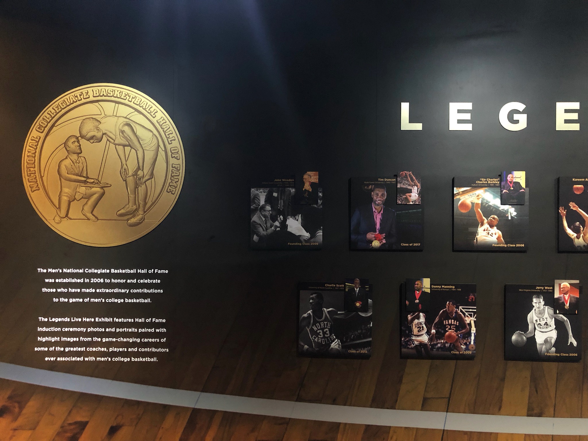 Wall Graphics Wall paper with gold seal and pictures of people